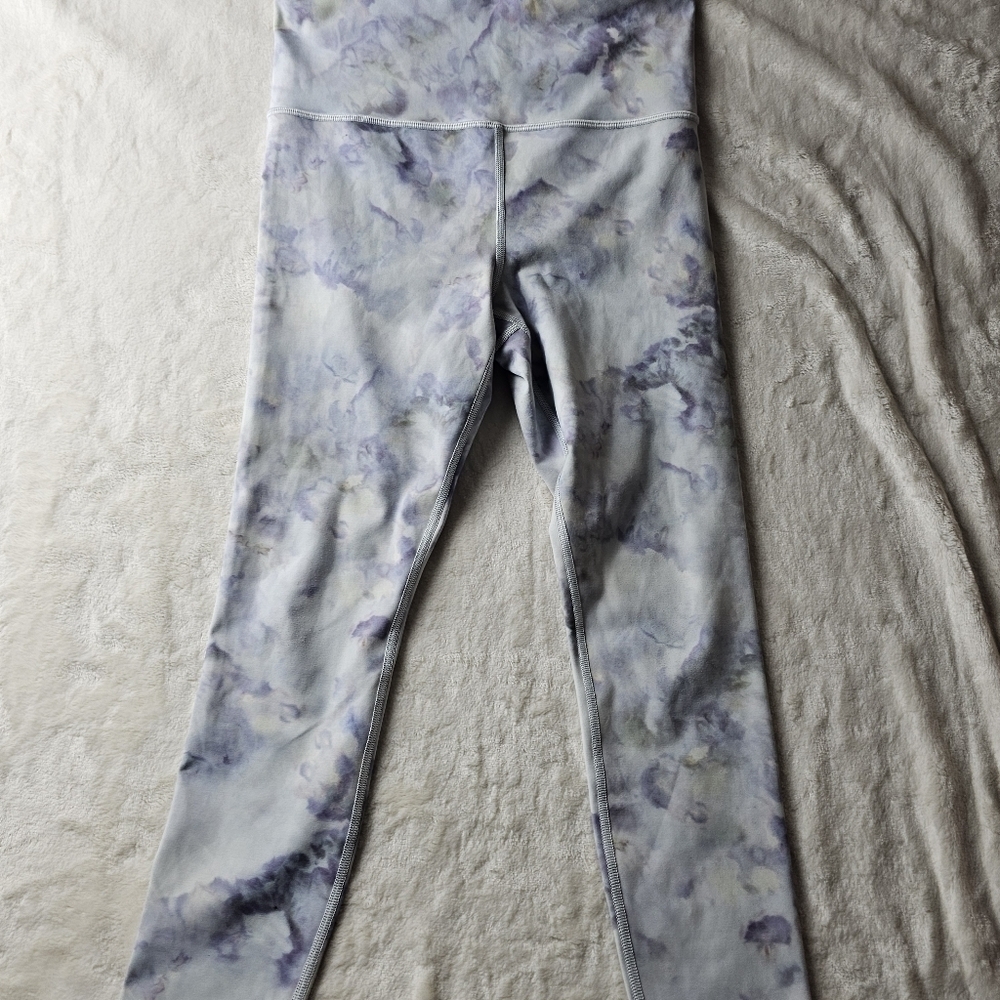 Athleta Tight Small 7/8 Elation Snow Dye Women’s S